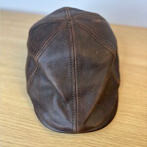 Goorin Bros Brown Leather Vintage Newsboy Cap with Patterned Lining